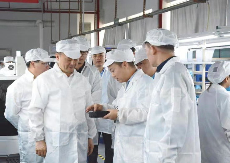 萍乡市委书记陈敏率队到z6com·尊龙考察